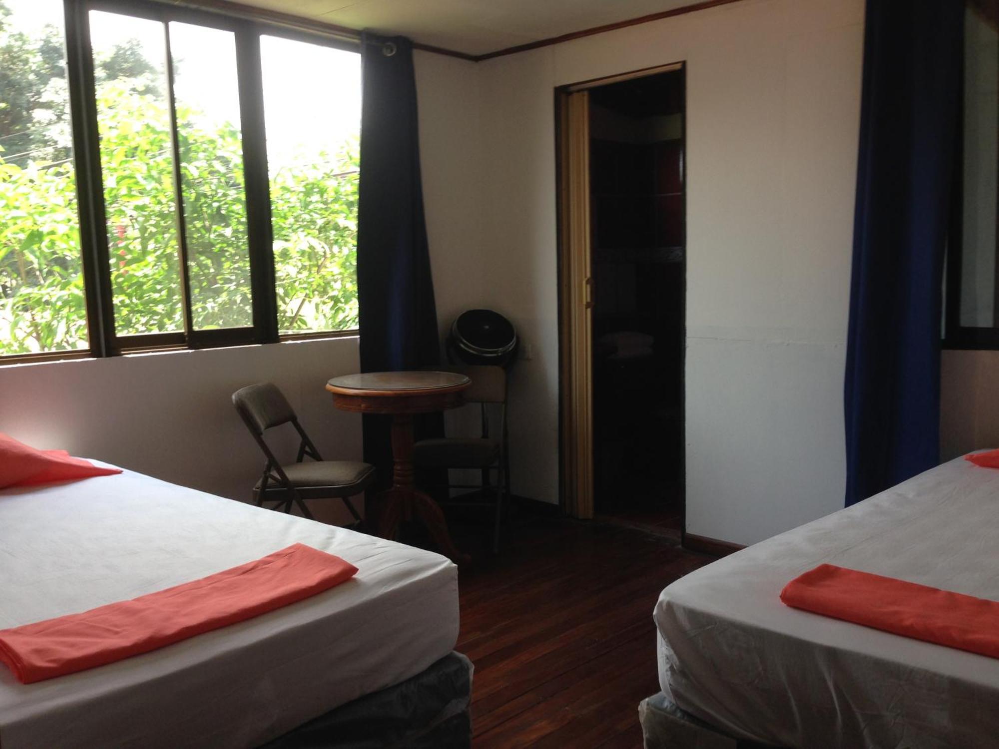 El-Cacique-Guesthouse-Since-2003 Río Segundo Екстериор снимка